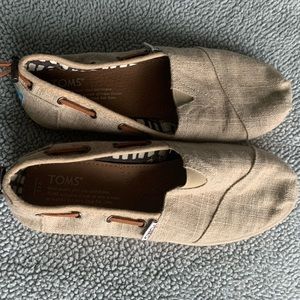 Toms shoes